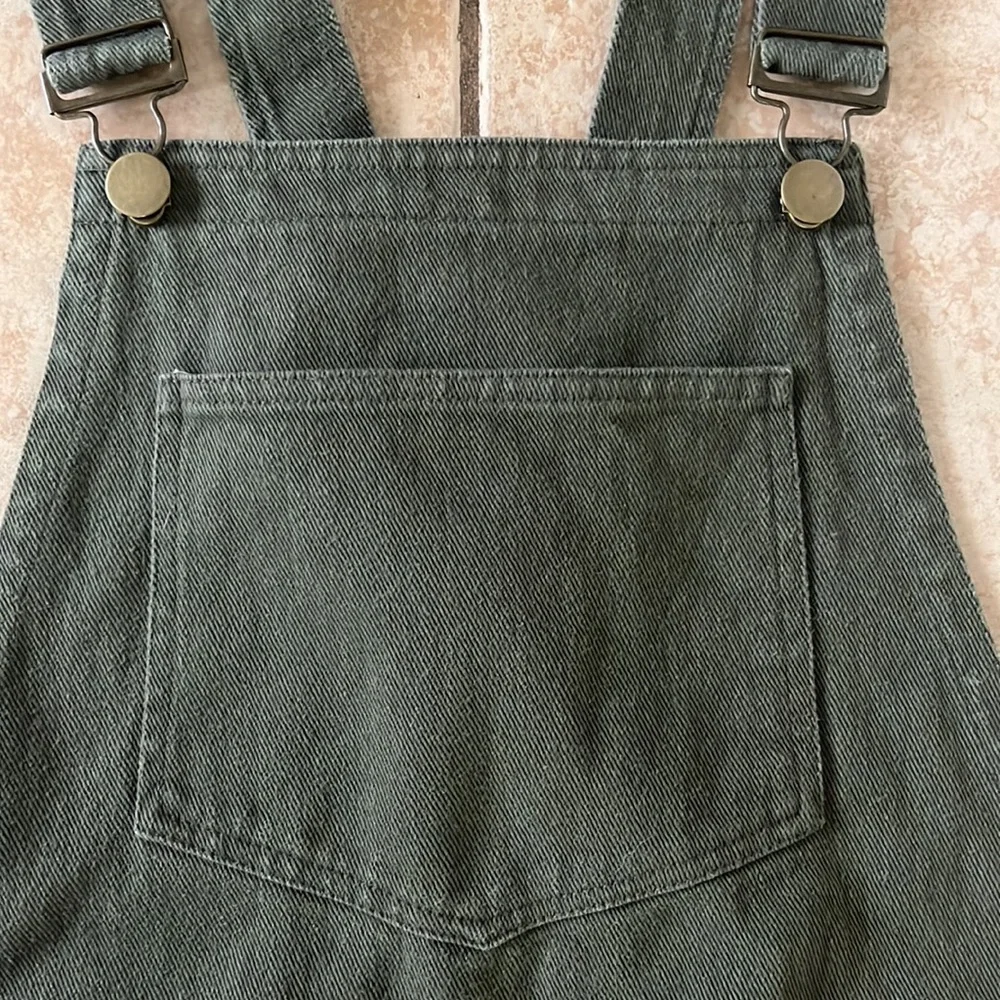 Forever 21 Olive Green Denim Overall Mini Dress, Sz Medium - Picture 4 of 6